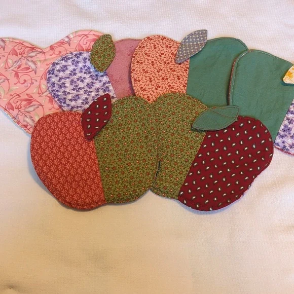 Hand Crafted Mug Coasters Set of 6 (5 Apples 1 Heart) Cute! - Picture 5 of 6